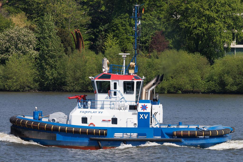 Hamburg Finkenwerder: Schlepper Fairplay XV