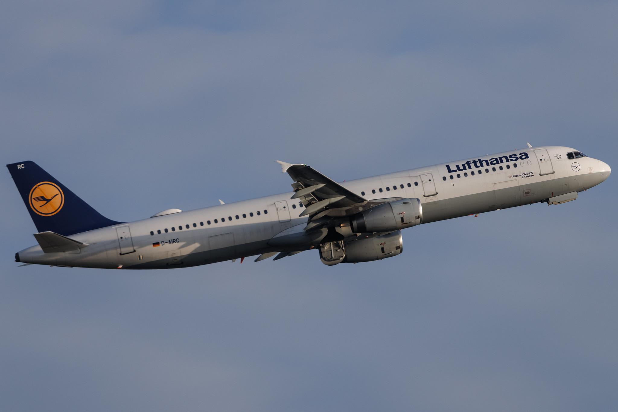 Hamburg Airport: Lufthansa (LH / DLH) | Airbus A321-131 A321 | D-AIRC | MSN 0473