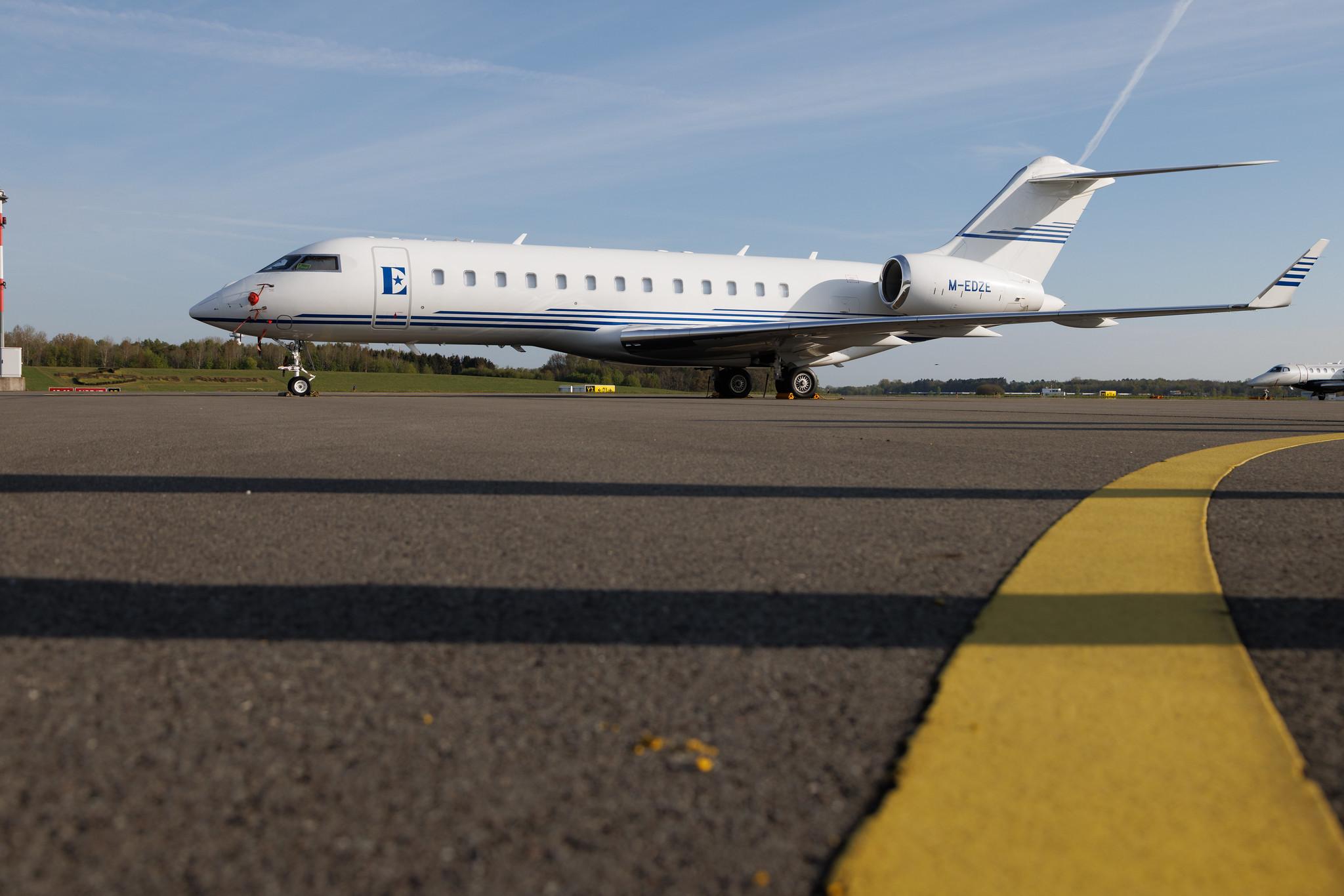 Hamburg Airport: Gama Aviation (/ GMA) | Bombardier Global Express GLEX | M-EDZE | MSN 9097