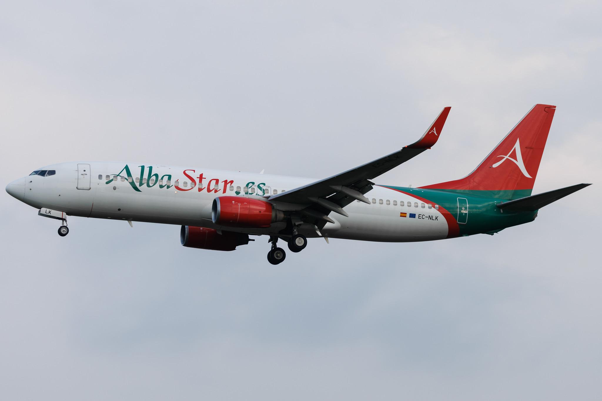 Hamburg Airport: AlbaStar (AP / LAV) | Boeing 737-81M B738 | EC-NLK | MSN 33104