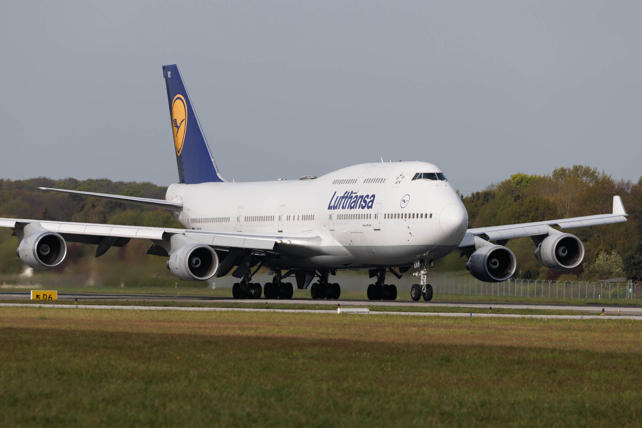 Hamburg Airport: Lufthansa (LH / DLH) | Boeing 747-430 B744 | D-ABVX | MSN 29868