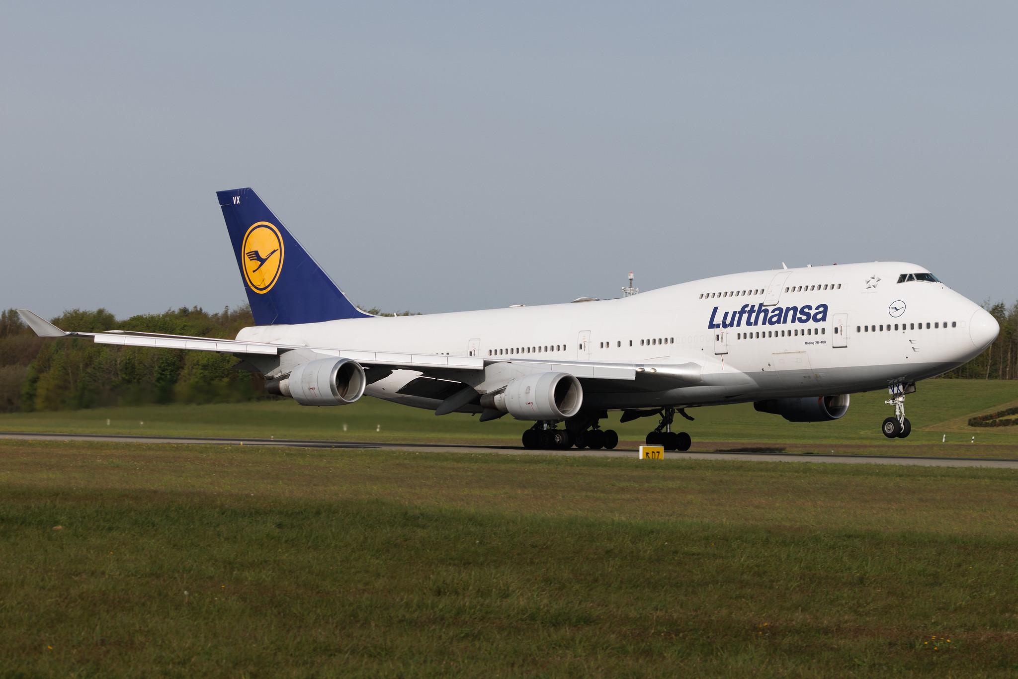Hamburg Airport: Lufthansa (LH / DLH) | Boeing 747-430 B744 | D-ABVX | MSN 29868
