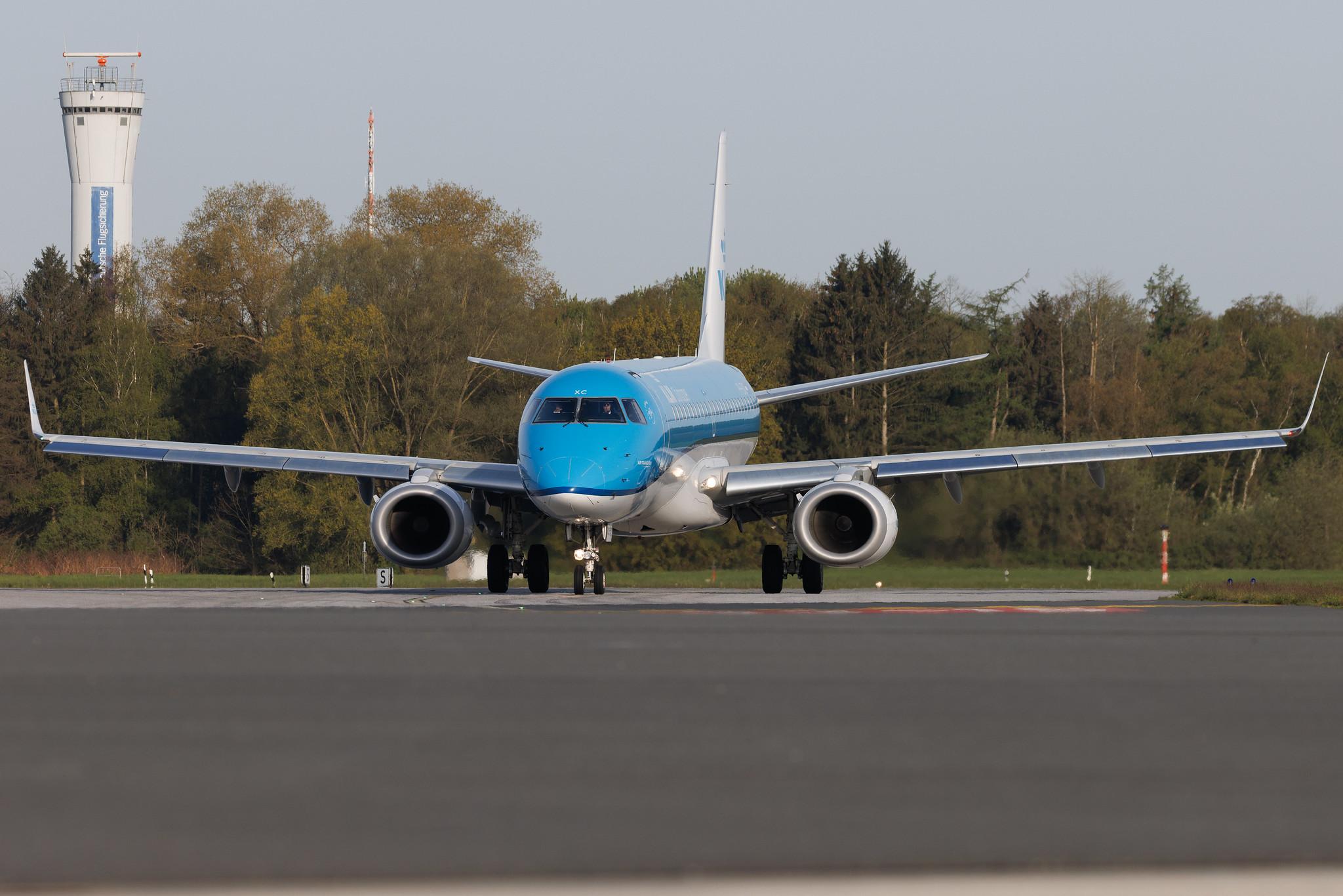 Hamburg Airport: KLM (KL / KLM) | Operator: KLM Cityhopper | Embraer E190STD E190 | PH-EXC | MSN 19000659