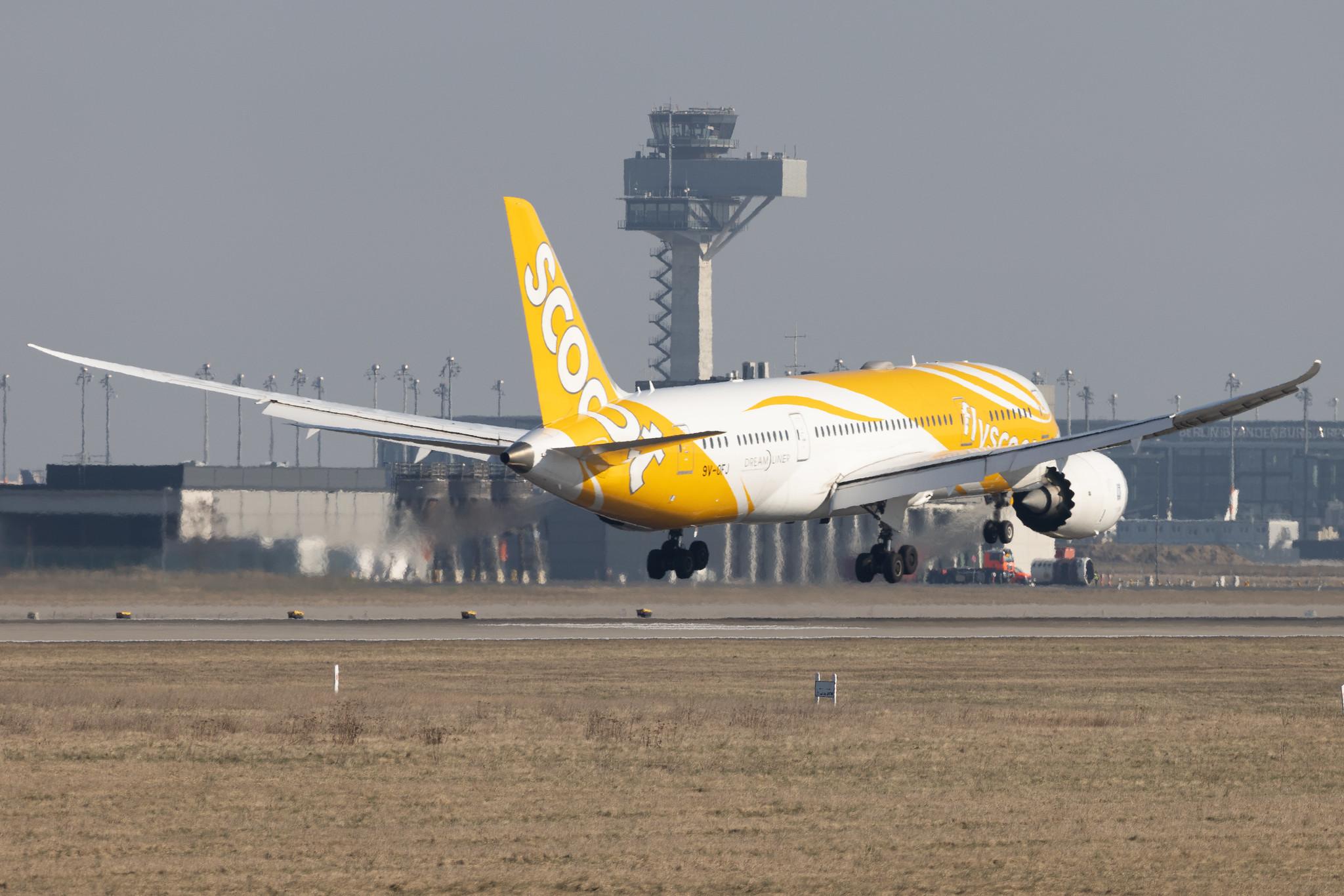 Flughafen Berlin Brandenburg: Scoot (TR / TGW) |  Boeing 787-8 Dreamliner B788 | 9V-OFJ | MSN 37126