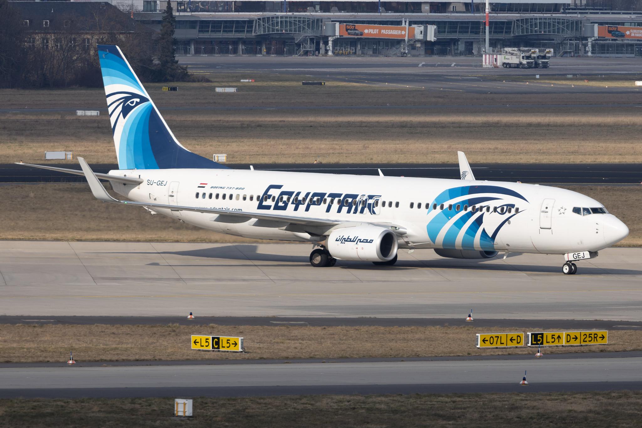 Flughafen Berlin Brandenburg: EgyptAir (MS / MSR) | Boeing 737-866 B738 | SU-GEJ | MSN 63802