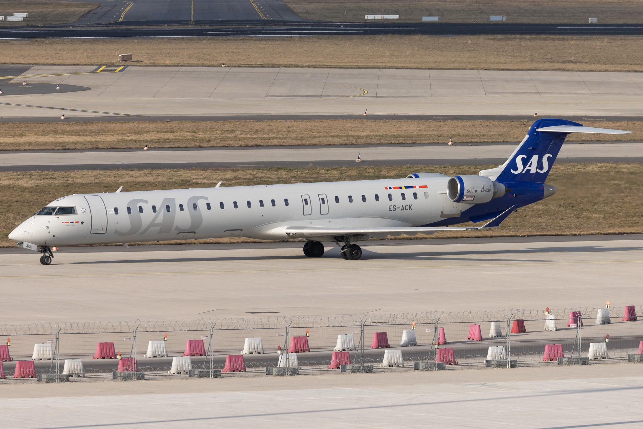 Flughafen Berlin Brandenburg: SAS (SK / SAS) | Operator: Xfly | Mitsubishi CRJ-900ER CRJ9 | ES-ACK | MSN 15211