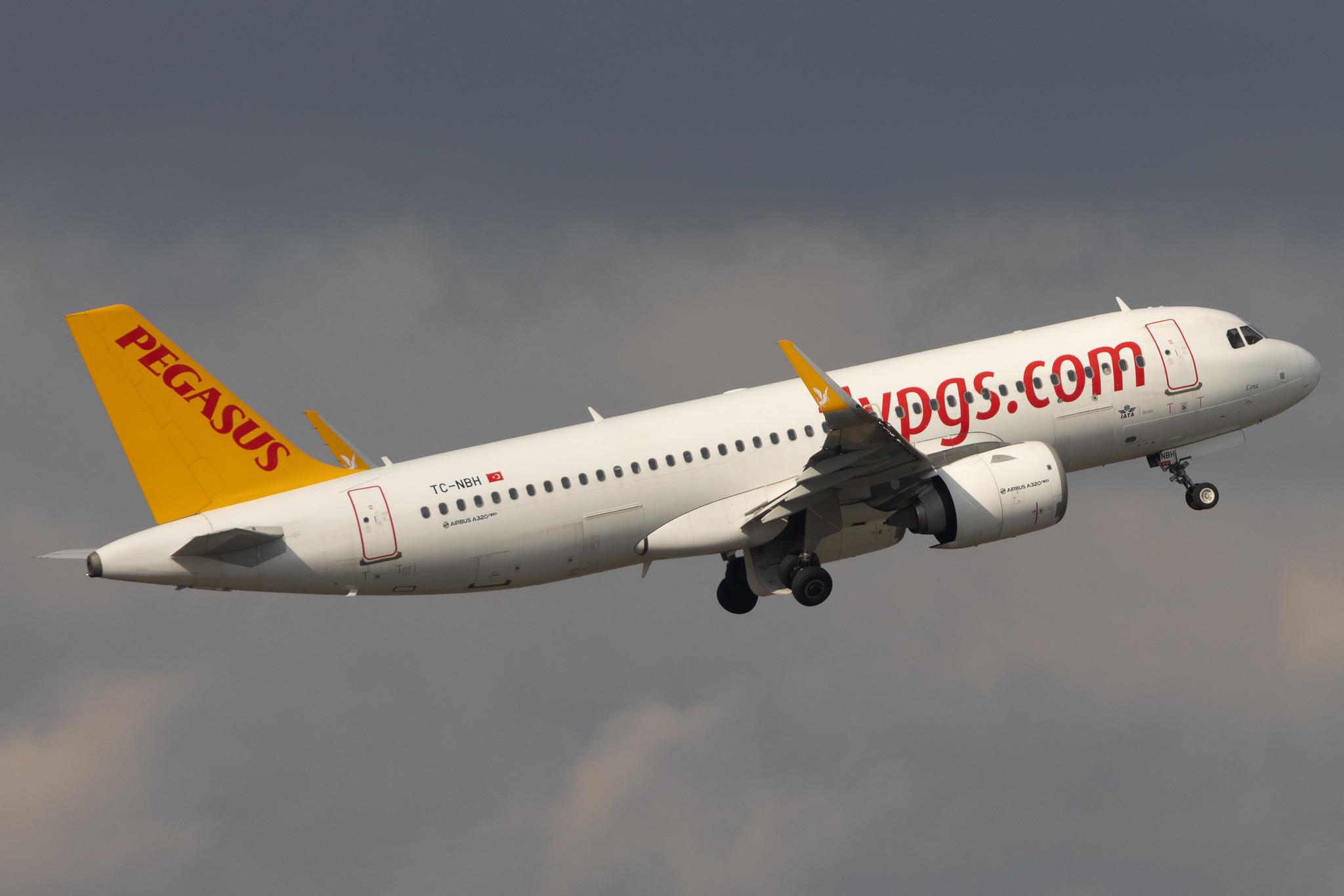 Flughafen Berlin Brandenburg: Pegasus (PC / PGT) | Operator: Pegasus Airlines | Airbus A320-251N A20N | TC-NBH | MSN 07399