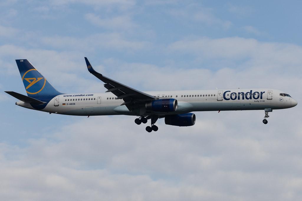 Frankfurt Airport: Condor (DE / CFG) | Boeing 757-330 B753 | D-ABOB | MSN 29017