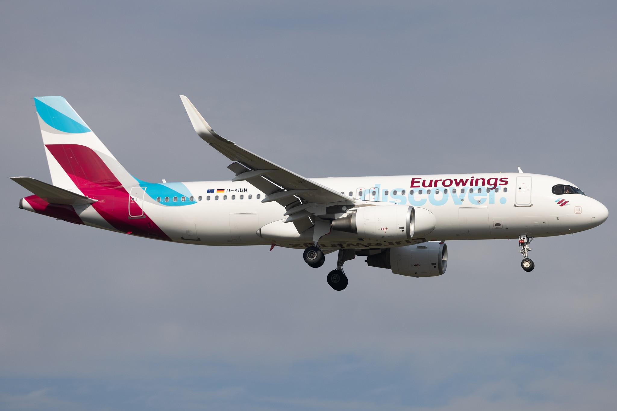 Frankfurt Airport: Eurowings Discover (4Y / OCN) | Airbus A320-214 A320 | D-AIUW | MSN 7251
