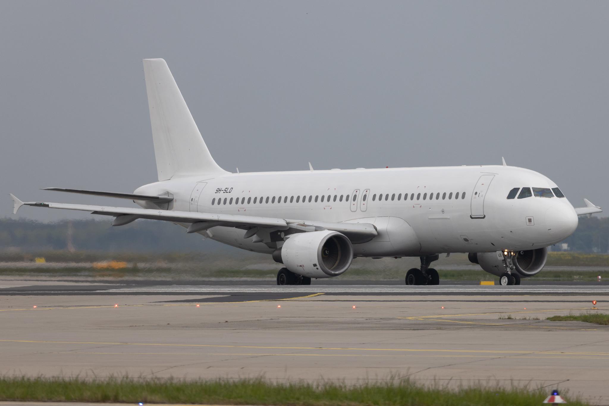 Frankfurt Airport: SmartLynx (6Y / ART) | Operator: SmartLynx Malta | Airbus A320-214 A320 | 9H-SLD | MSN 03396