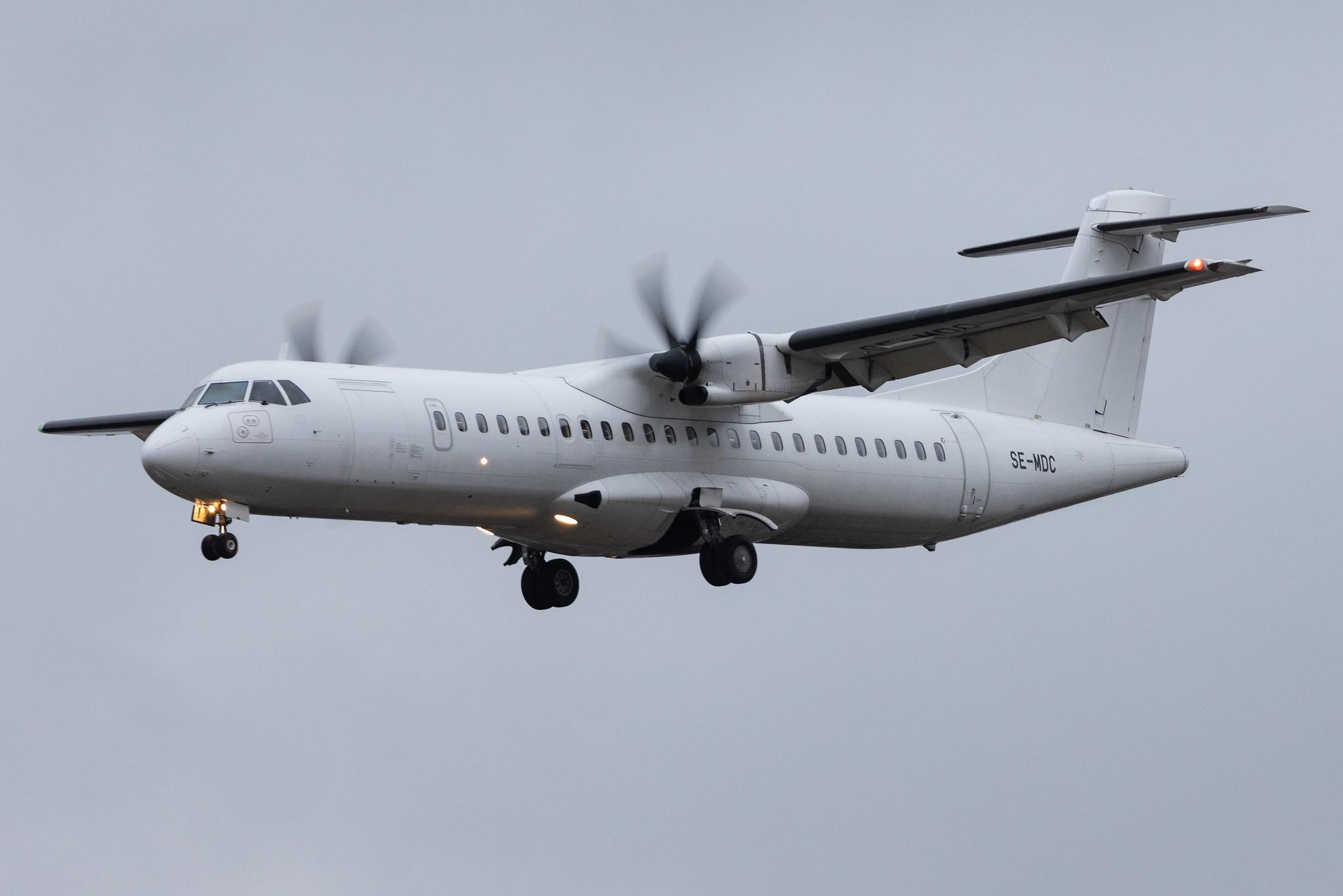 Hamburg Airport: DAT (DX / DTR) |  ATR 72-500 AT75 | SE-MDC | MSN 0894