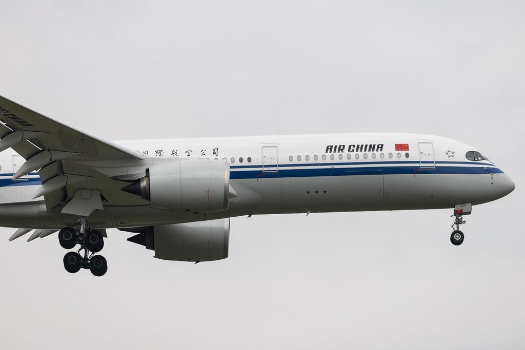 Frankfurt Airport: Air China (CA / CAA) | Airbus A350-941 A359 | B-327V | MSN 528