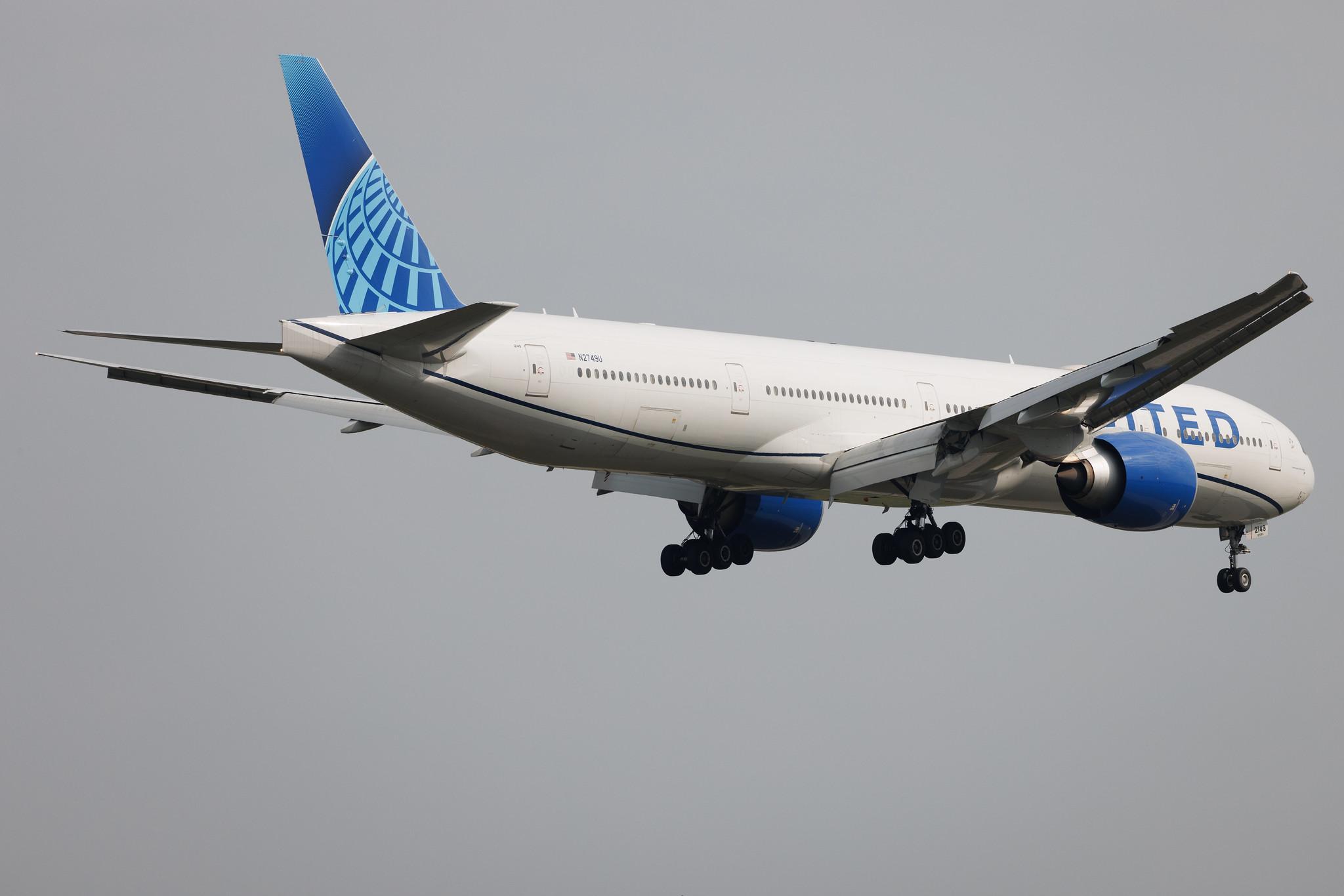 Frankfurt Airport: United Airlines (UA / UAL) | Boeing 777-300(ER) B77W | N2749U | MSN 66589