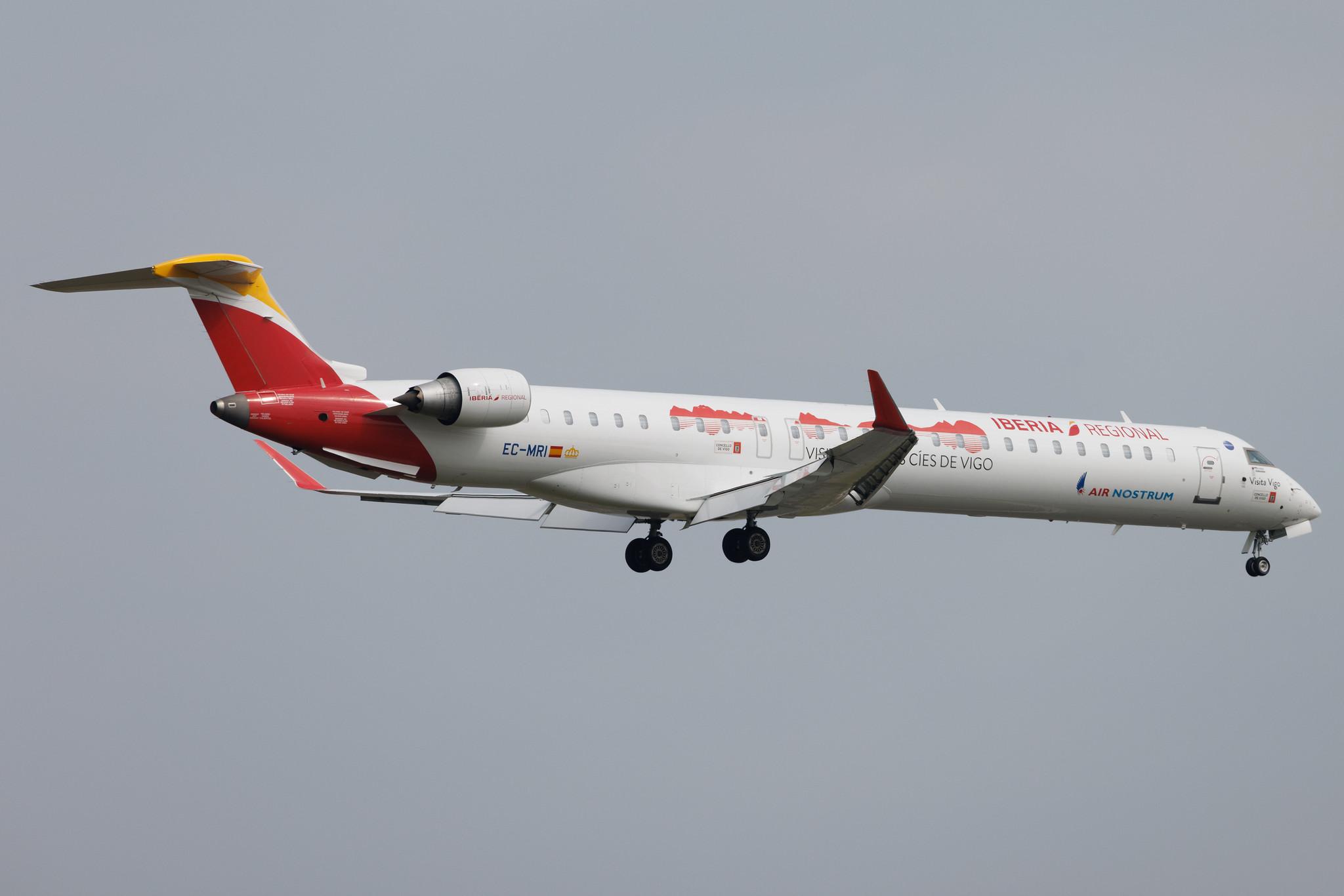 Frankfurt Airport: Iberia Regional (IB / IBE) | Livery: Islas Cies Livery | Operator: Air Nostrum | Mitsubishi CRJ-1000 CRJX | EC-MRI | MSN 19056