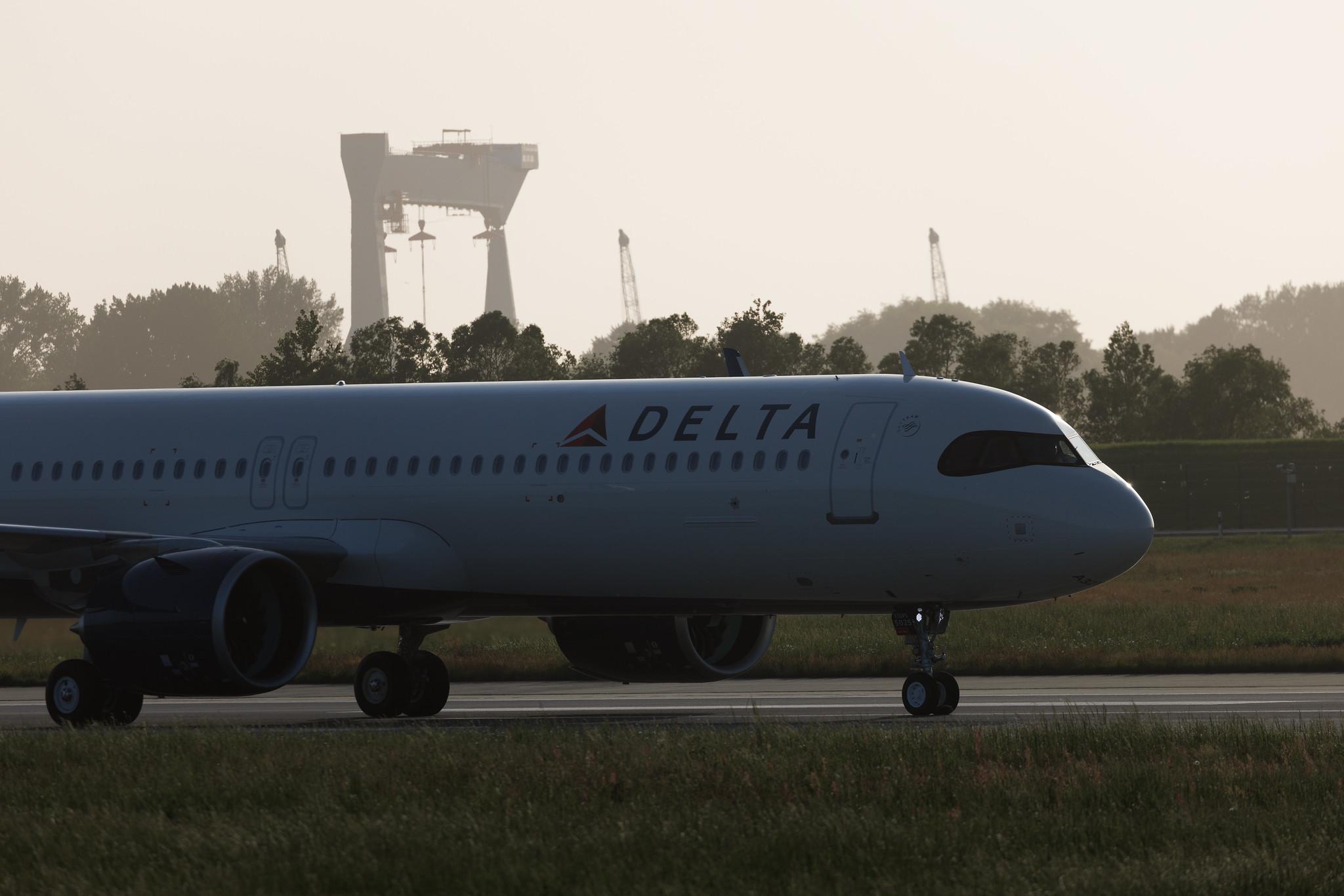 Hamburg Finkenwerder: Delta Air Lines (DL / DAL) | Airbus A321-271NX A21N | D-AVXV | N525DA | MSN 11246