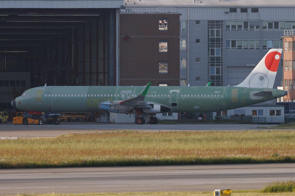 Hamburg Finkenwerder: Viva Aerobus (VB / VIV) | Airbus A321-271NX A21N | D-AZAR | XA- | MSN 11556