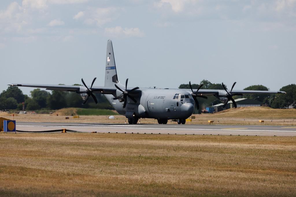 Fliegerhorst Hohn: United States Air Force (USAF) | Lockheed Martin C-130J-30 Hercules C130 | 17-5904 | MSN 382-5904