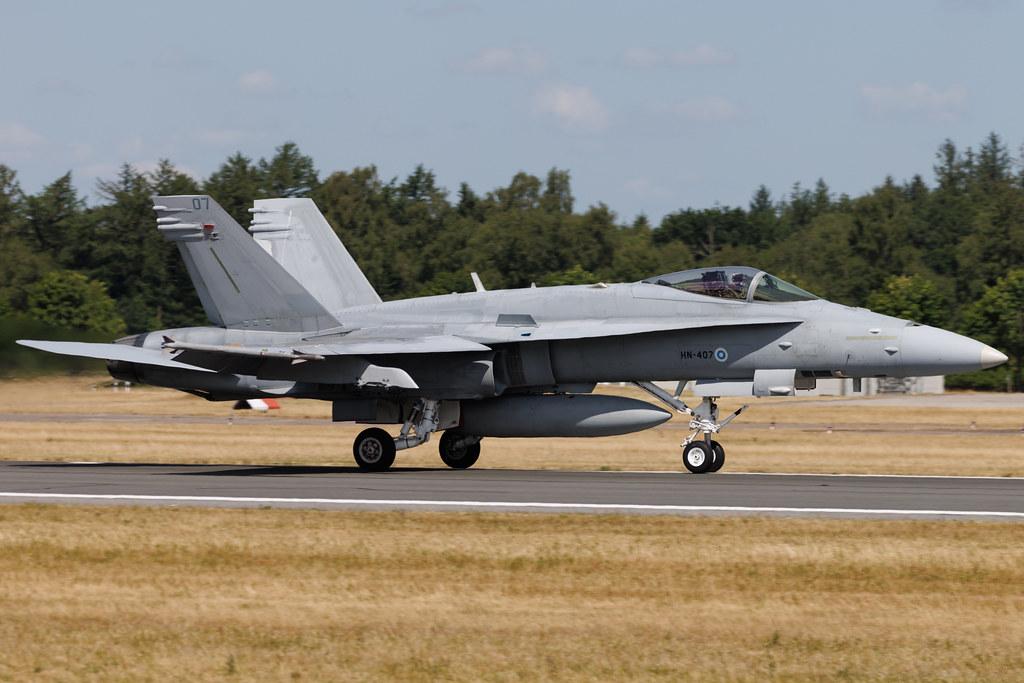 Fliegerhorst Hohn: Finland - Air Force | McDonnell Douglas F/A-18 Hornet F18 | HN-407 | MSN 1322/FNC007