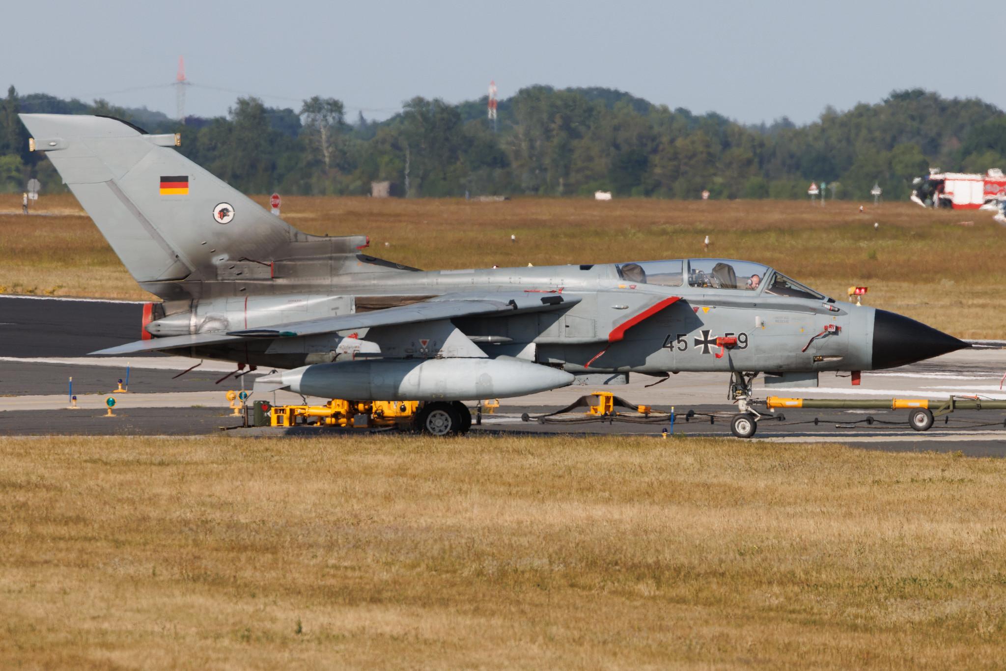 Schleswig Jagel Airport: German Air Force (/ GAF) | Panavia Tornado IDS | 45+59 | MSN 653/GS207/4259
