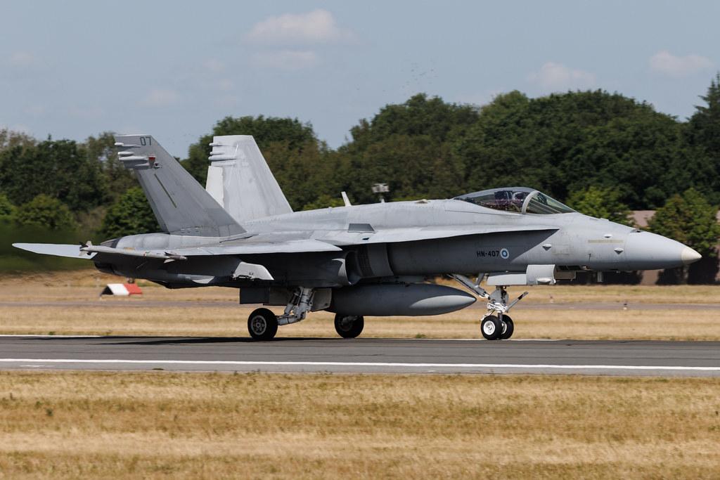 Fliegerhorst Hohn: Finland - Air Force | McDonnell Douglas F/A-18 Hornet F18 | HN-407 | MSN 1322/FNC007