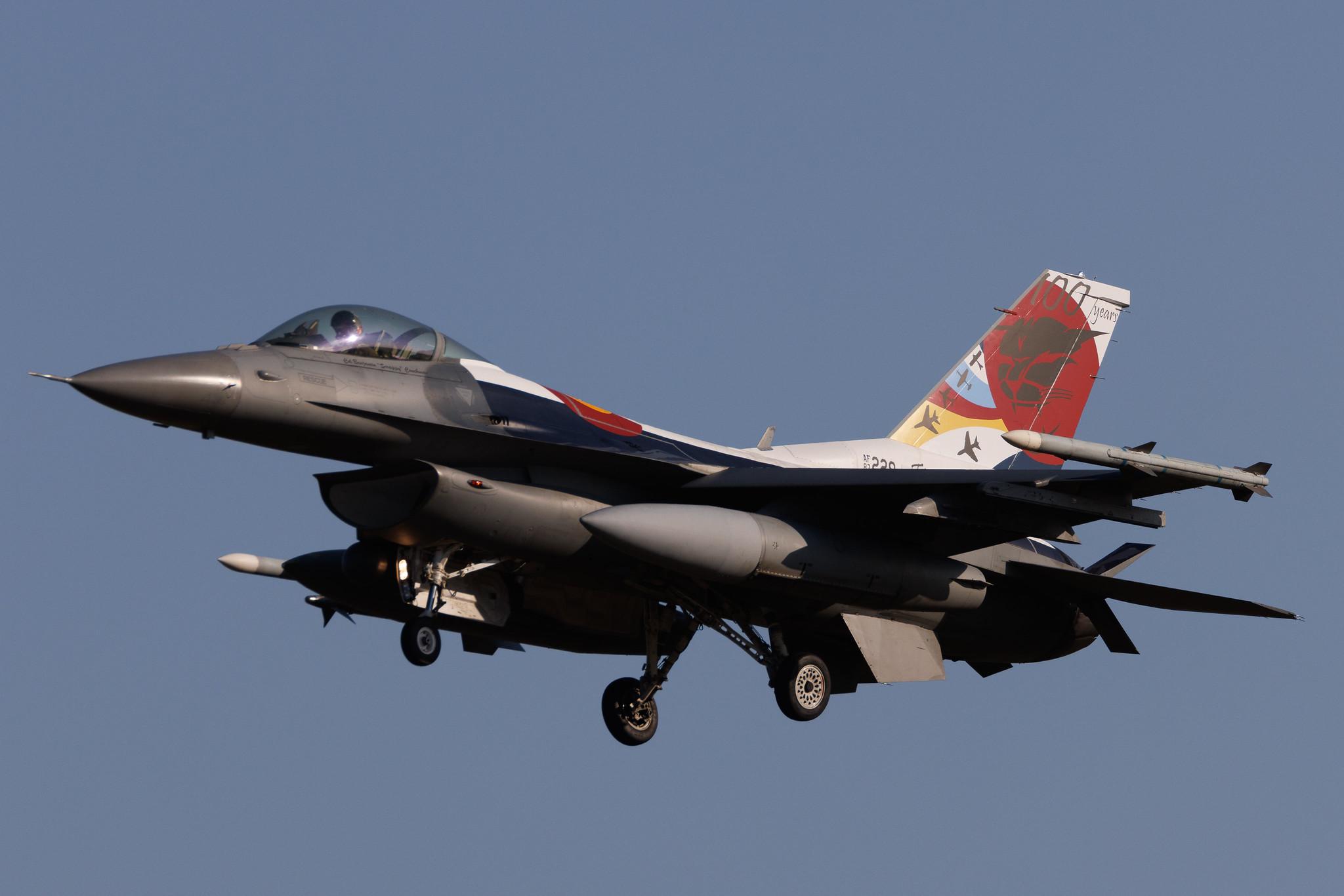 Schleswig Jagel Airport: United States Air Force (USAF) | General Dynamics F-16C Fighting Falcon F16 | 87-0229 | MSN 5C-490