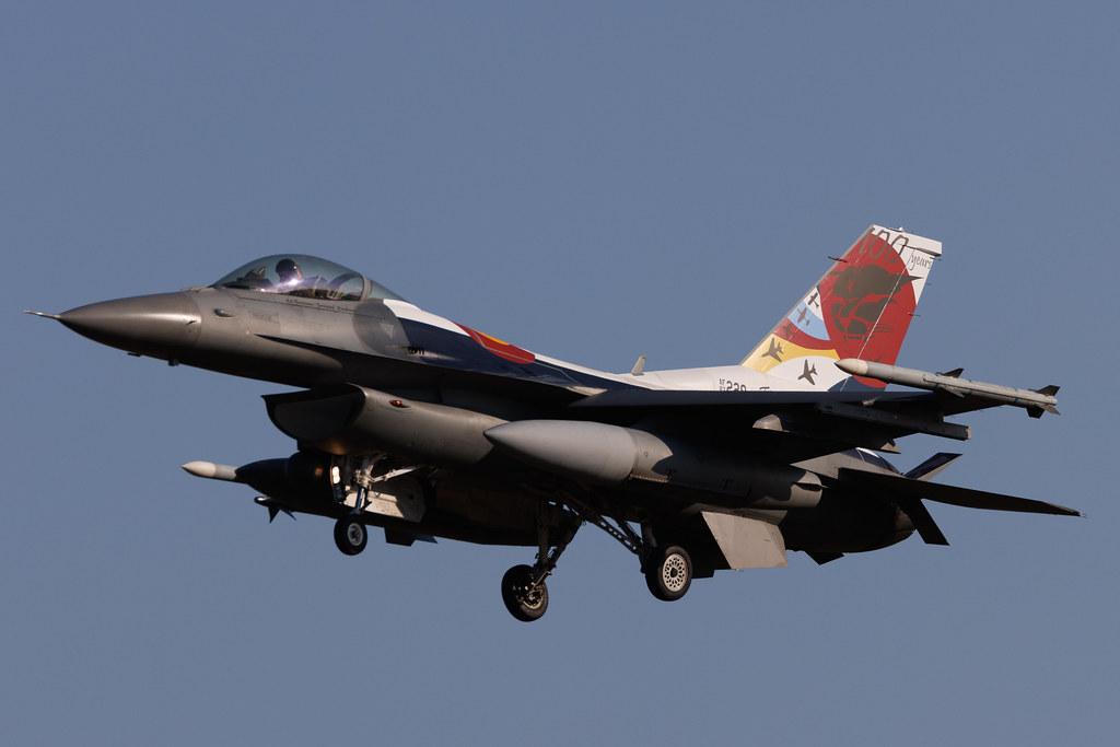 Schleswig Jagel Airport: United States Air Force (USAF) | General Dynamics F-16C Fighting Falcon F16 | 87-0229 | MSN 5C-490