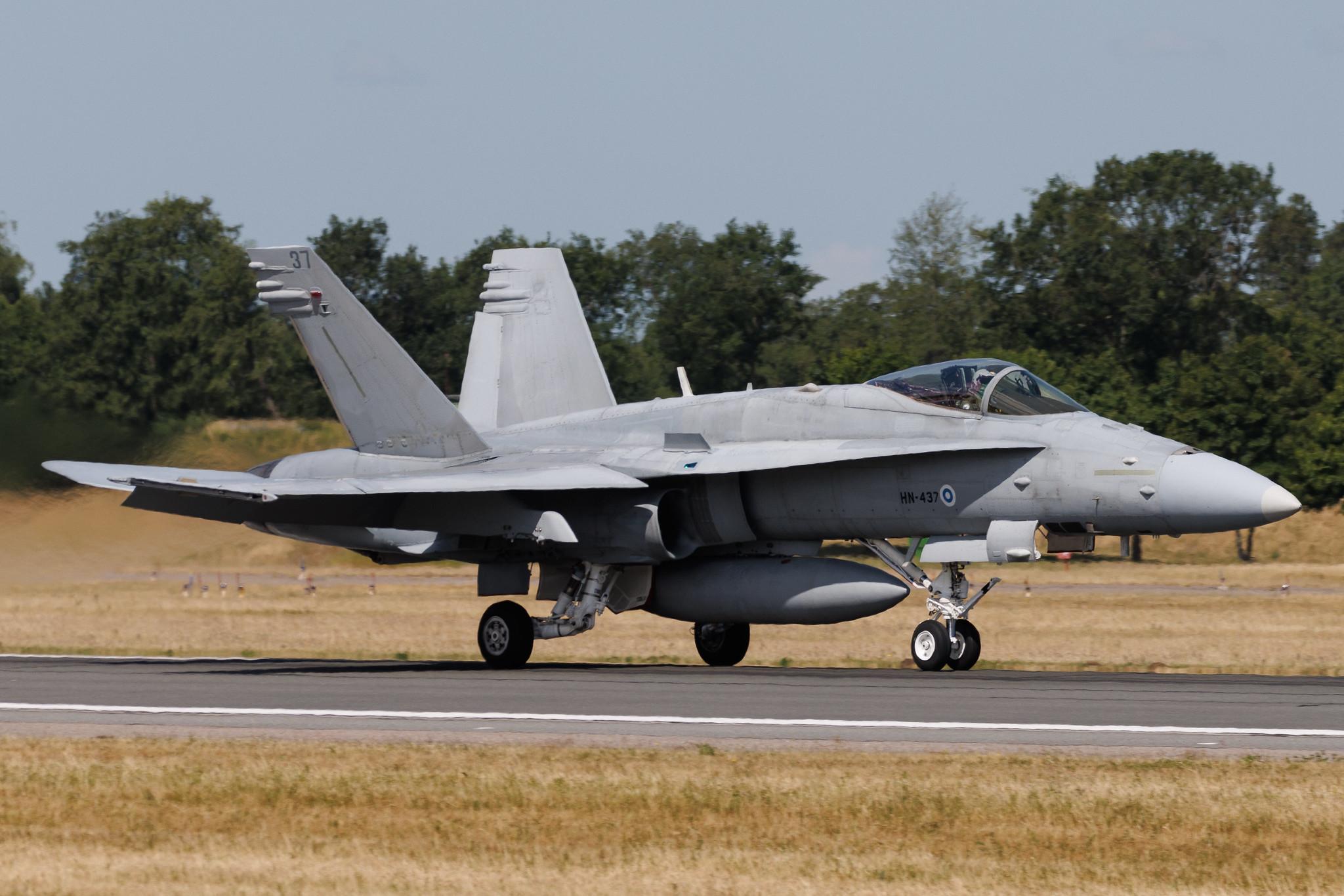 Fliegerhorst Hohn: Finland - Air Force | McDonnell Douglas F/A-18C Hornet F18 | HN-437 | MSN 1447/FNC037