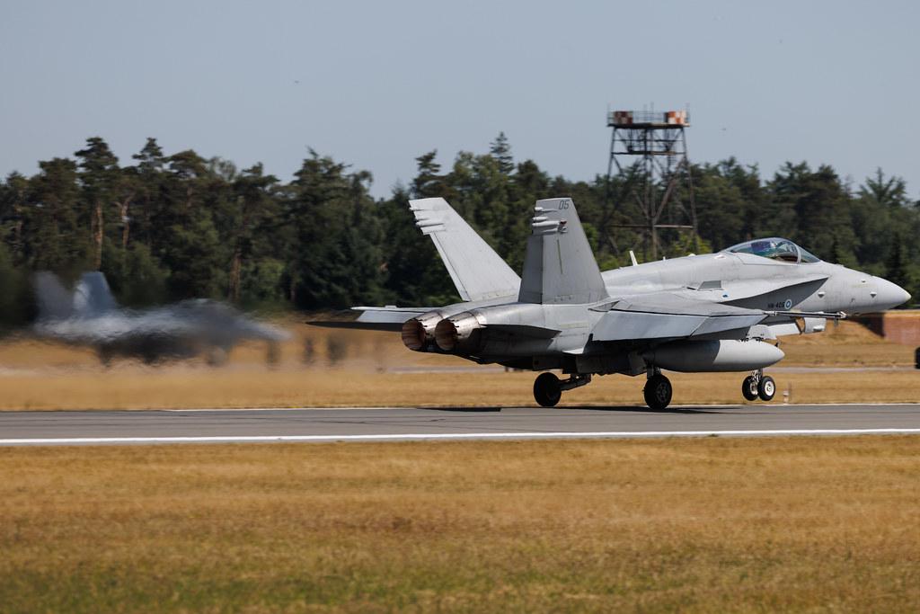 Fliegerhorst Hohn: Finland - Air Force | McDonnell Douglas F/A-18C Hornet F18 | HN-405 | MSN 1306/FNC005