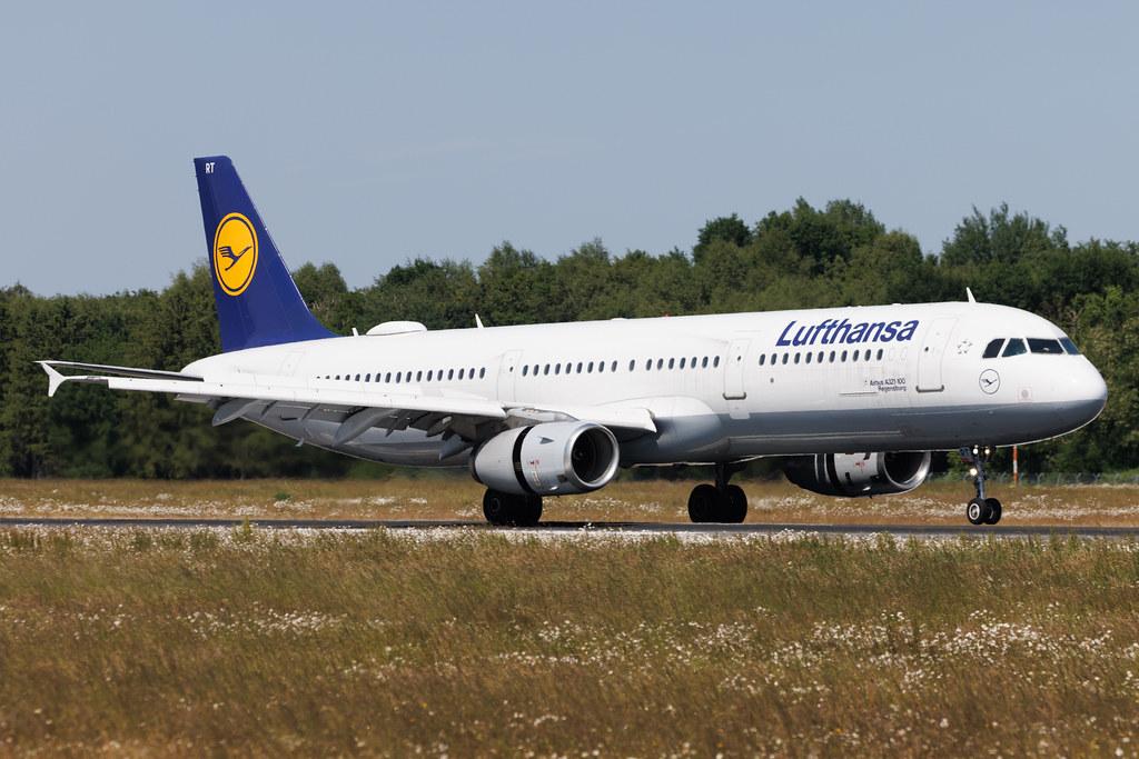 Hamburg Airport: Lufthansa (LH / DLH) | Airbus A321-131 A321 | D-AIRT | MSN 0652