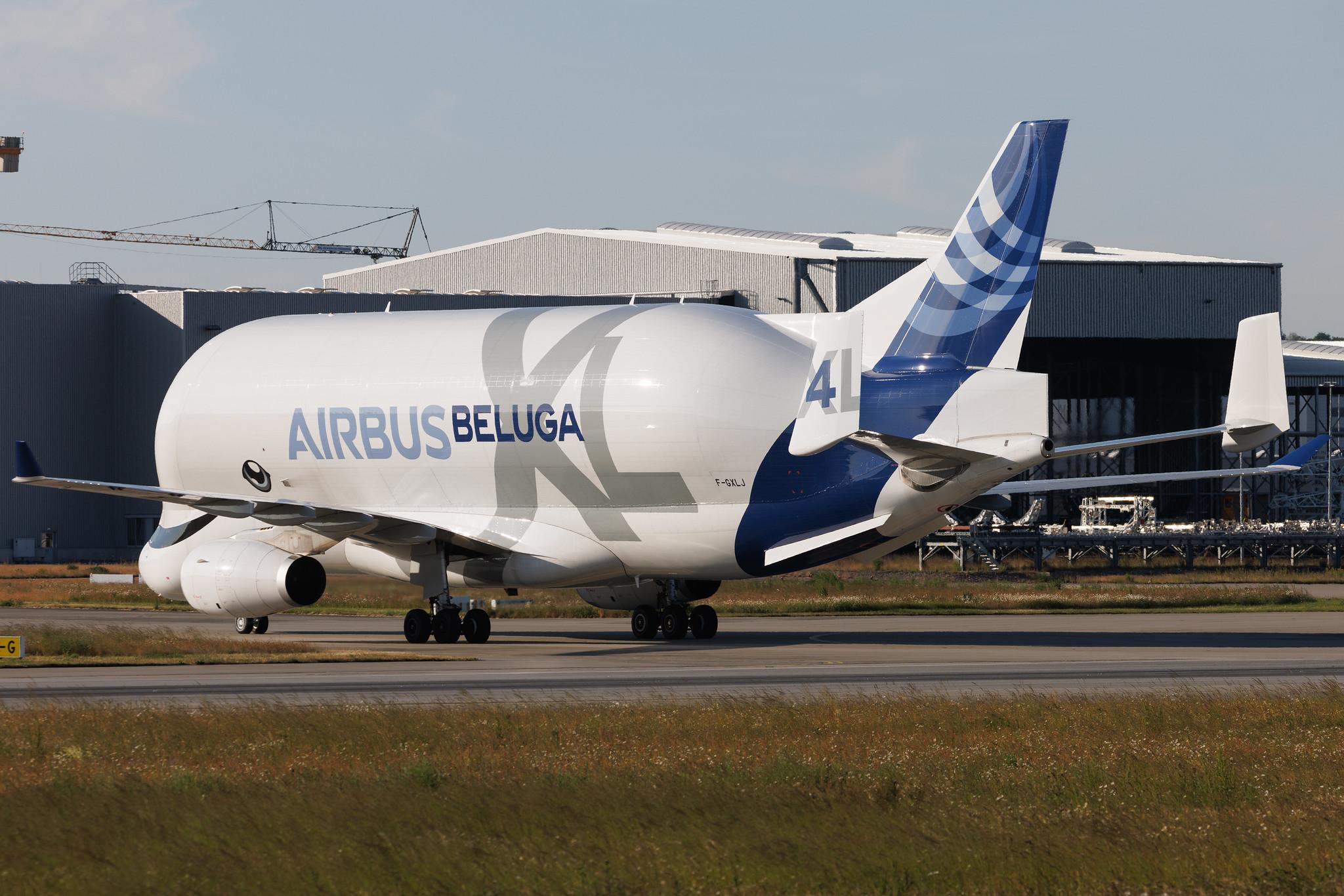 Hamburg Finkenwerder: Airbus Transport International (4Y / BGA) | Airbus A330-743L Beluga XL A337 | F-GXLJ | MSN 1985