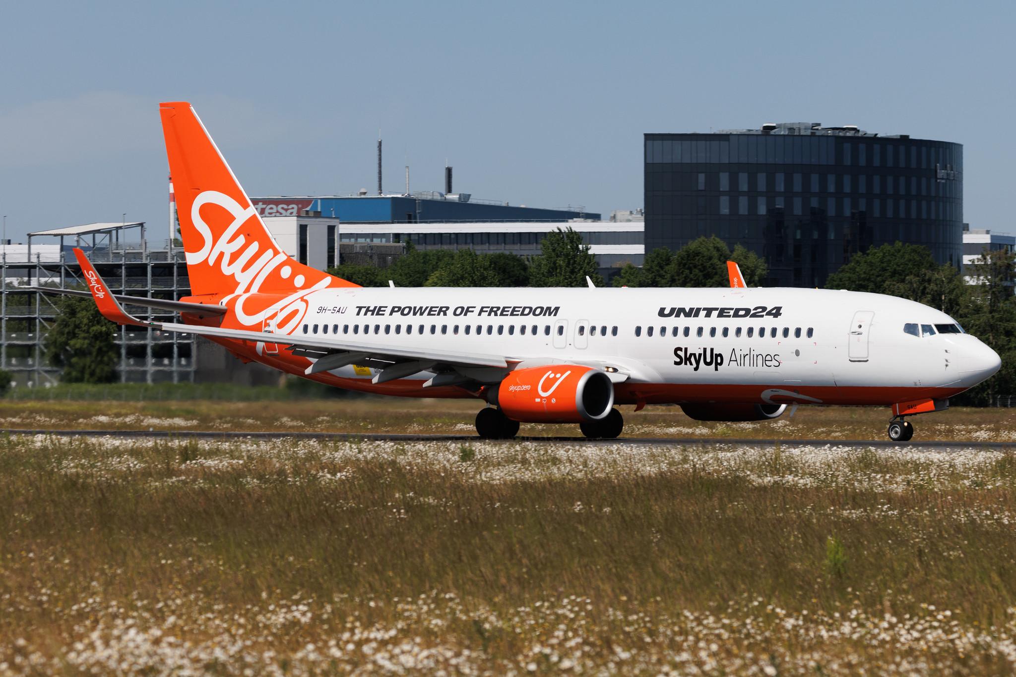 Hamburg Airport: SkyUp Airlines (PQ / SQP) | Operator: SkyUp Europe | Boeing 737-8KN B738 | 9H-SAU | MSN 40249