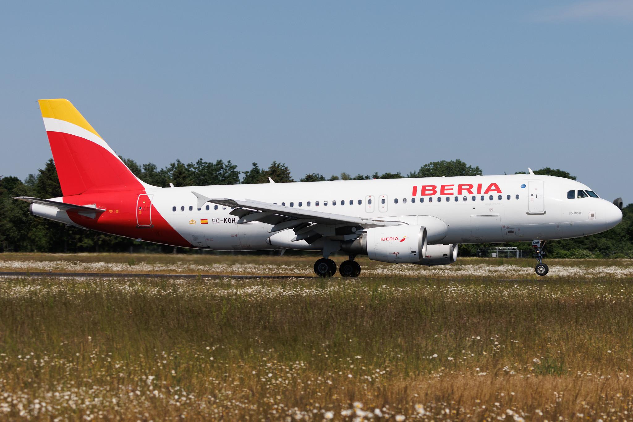 Hamburg Airport: Iberia (IB / IBE) | Airbus A320-214 A320 | EC-KOH | MSN 2248