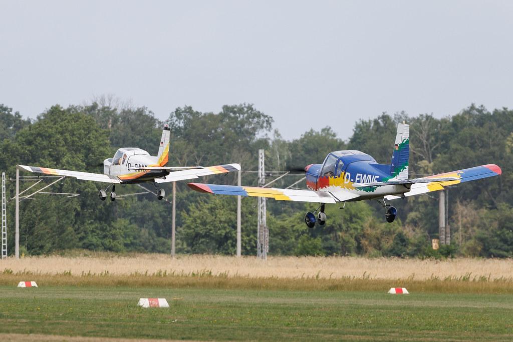Flugplatz Bienenfarm: Private owner | Zlin 42MU | D-EWNE | MSN 0042