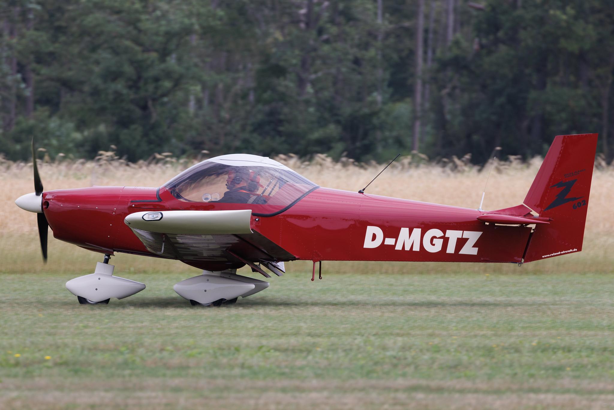 Flugplatz Bienenfarm: Private owner | Roland Aircraft Z-602 Eco CH60 | D-MGTZ | MSN n/a