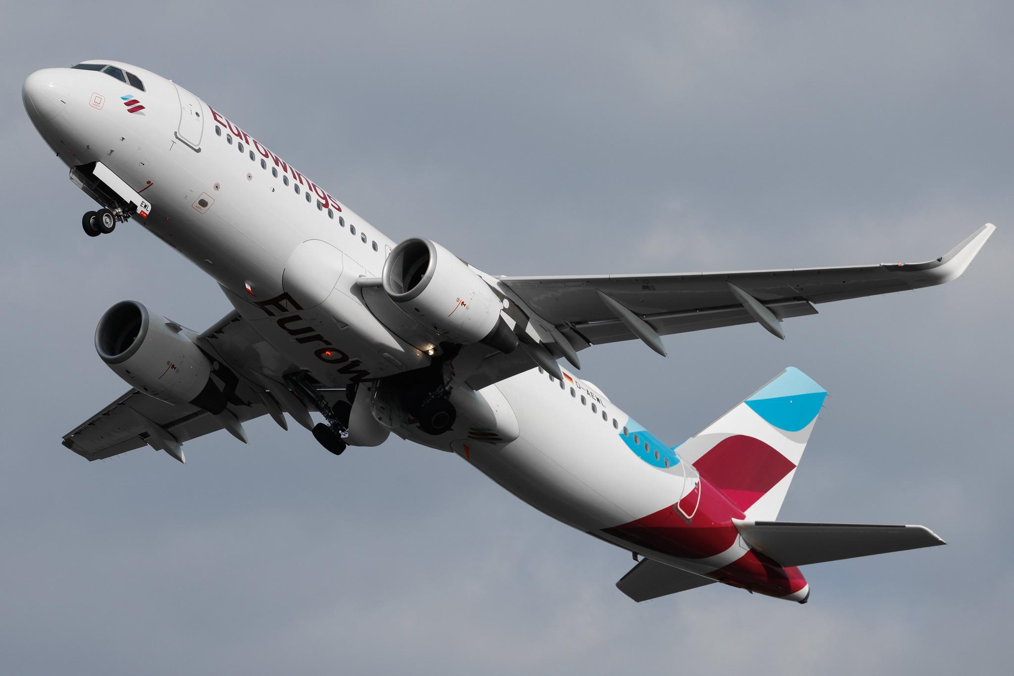 Hamburg Airport: Eurowings (EW / EWG) | Airbus A320-214 A320 | D-AEWL | MSN 7263