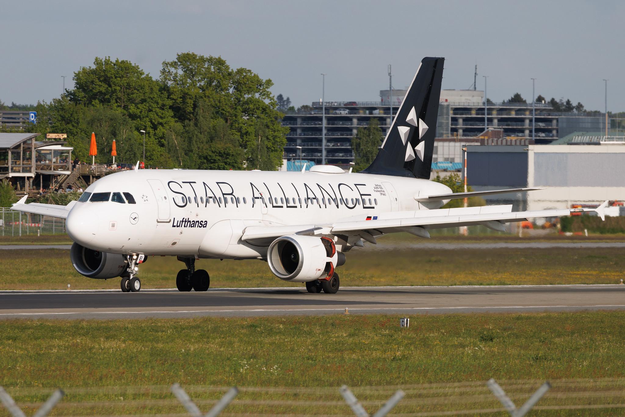 Hamburg Airport: Lufthansa (LH / DLH) | Livery: Star Alliance Livery | Airbus A319-112 A319 | D-AIBI | MSN 5284