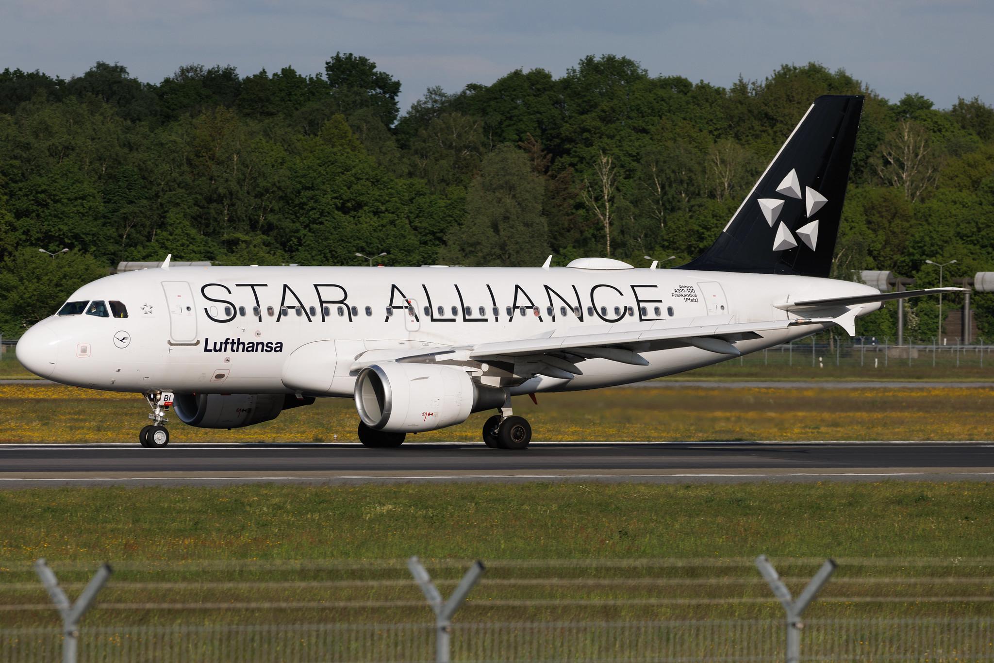 Hamburg Airport: Lufthansa (LH / DLH) | Livery: Star Alliance Livery | Airbus A319-112 A319 | D-AIBI | MSN 5284