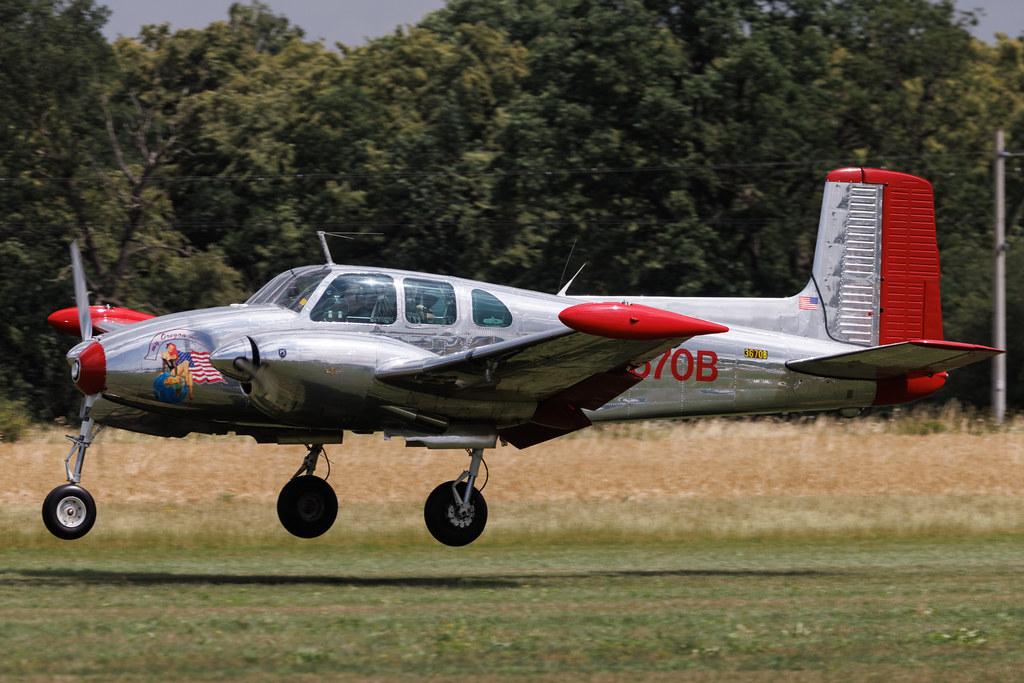 Flugplatz Bienenfarm: Private Owner | Beechcraft B50 Twin Bonanza | N3670B | MSN CH-63