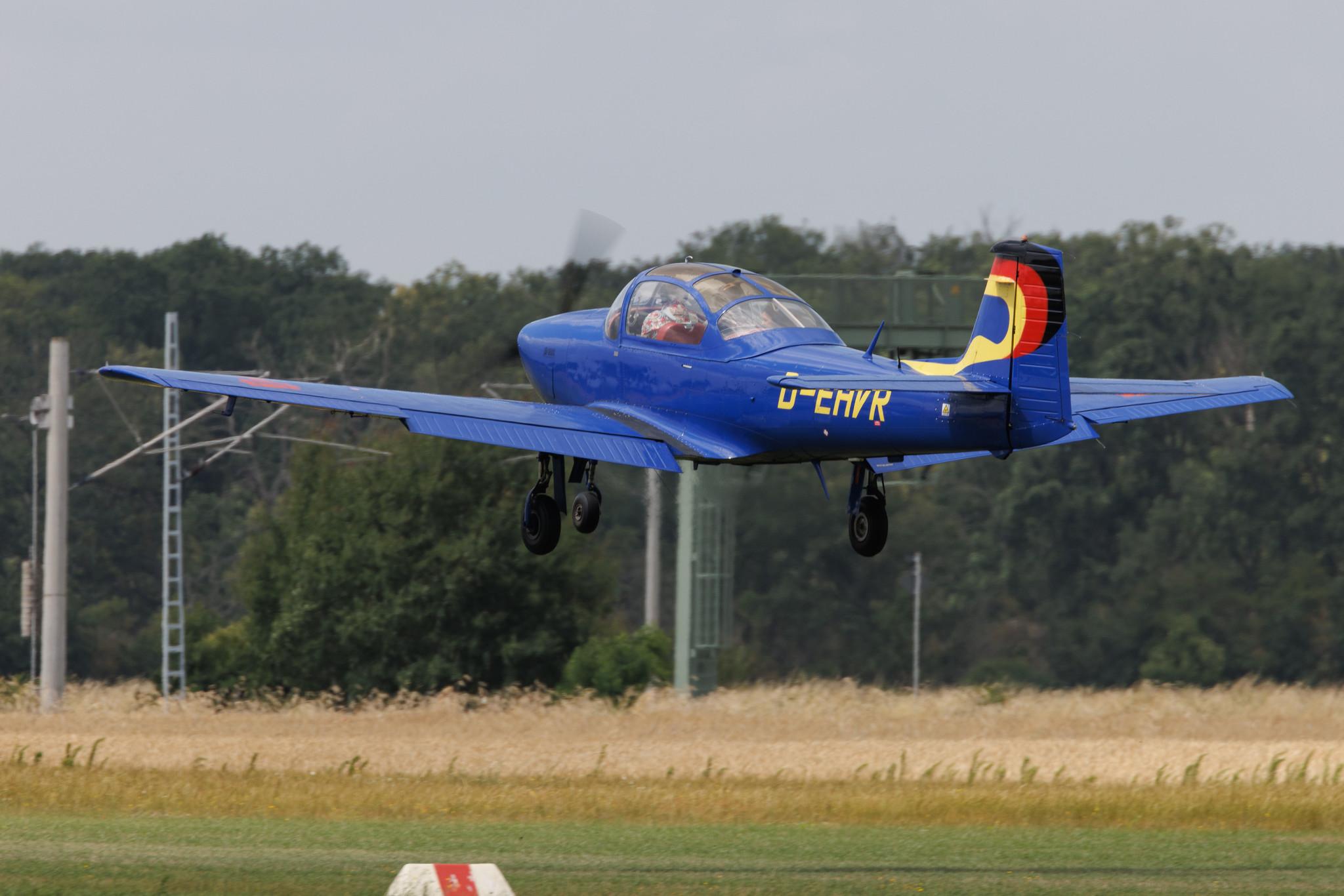 Flugplatz Bienenfarm: Private Owner | Piaggio FWP.149D | D-EHVR | MSN 054