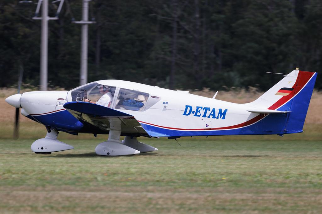 Flugplatz Bienenfarm: Private owner | Robin HR100/200B Royale HR10 | D-ETAM | MSN 114