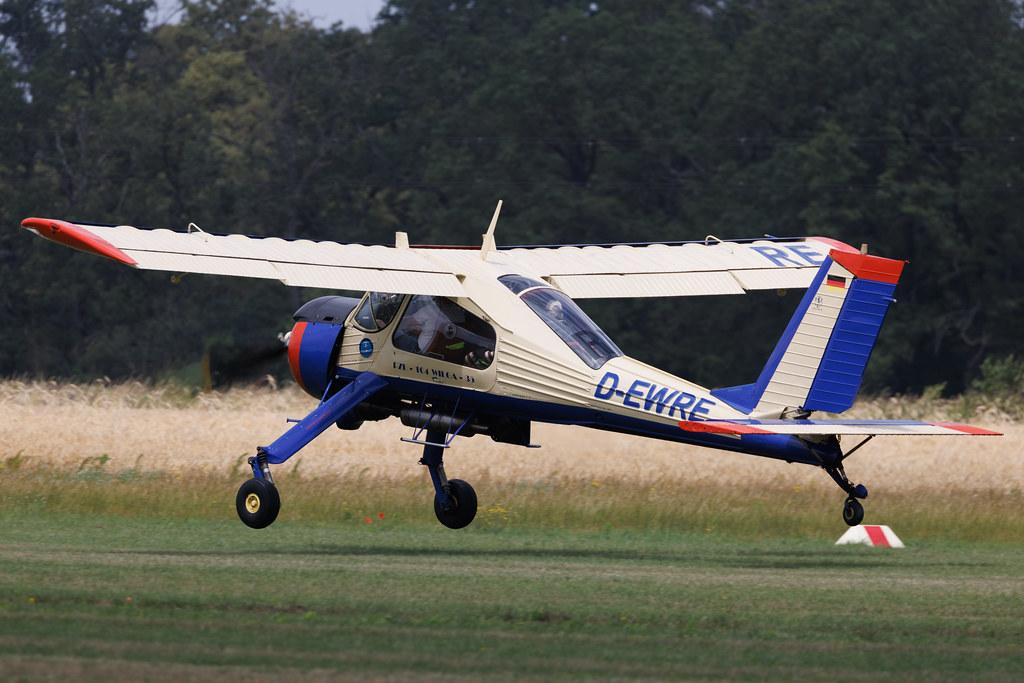 Flugplatz Bienenfarm: Private owner | PZL-Okece 104 Wilga 35A | D-EWRE | MSN 96328