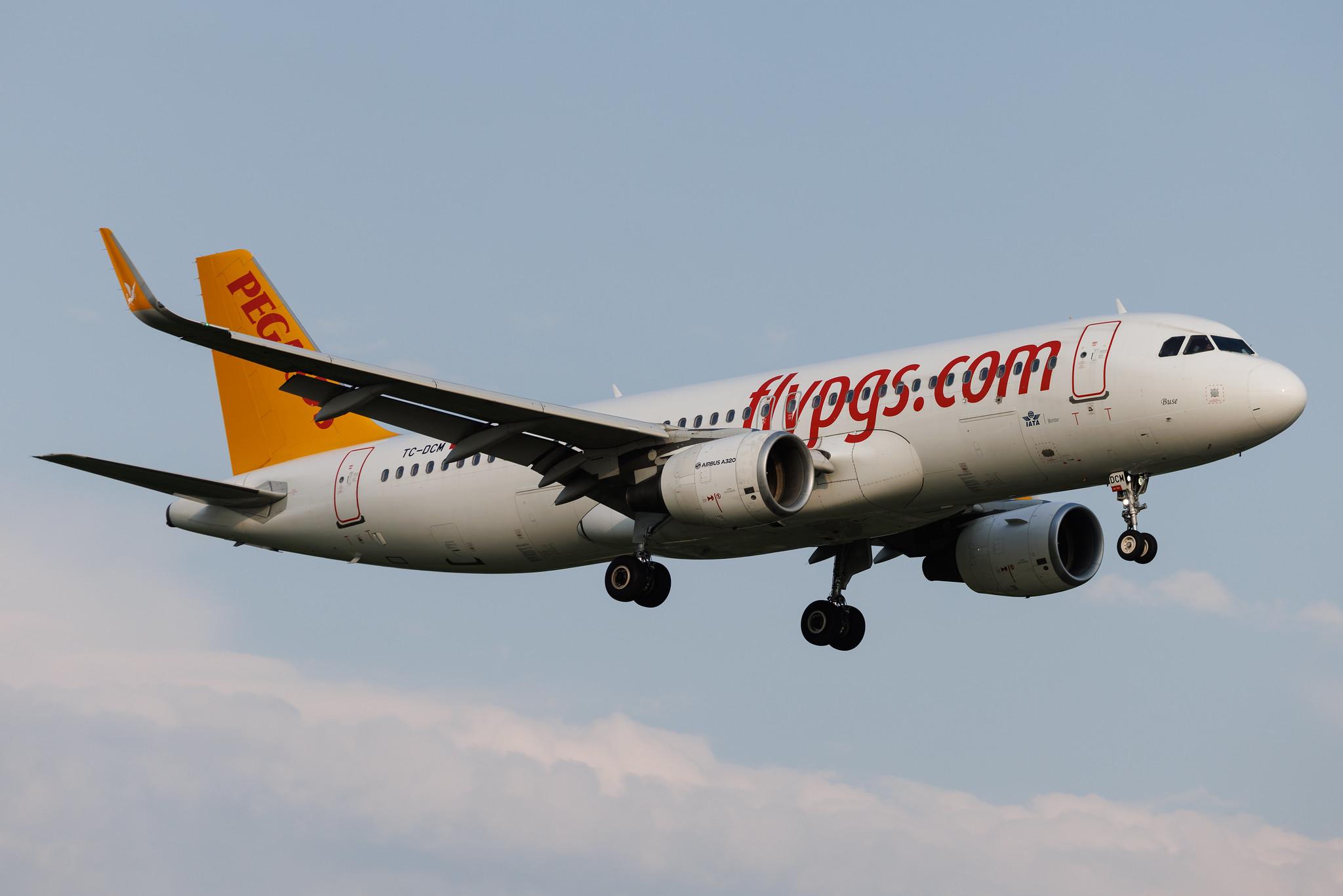 Hamburg Airport: Pegasus (PC / PGT) | Operator: Pegasus Airlines | Airbus A320-214 A320 | TC-DCM | MSN 7200