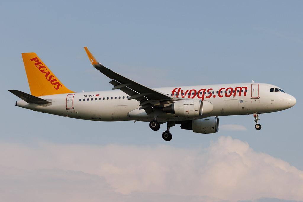 Hamburg Airport: Pegasus (PC / PGT) | Operator: Pegasus Airlines | Airbus A320-214 A320 | TC-DCM | MSN 7200