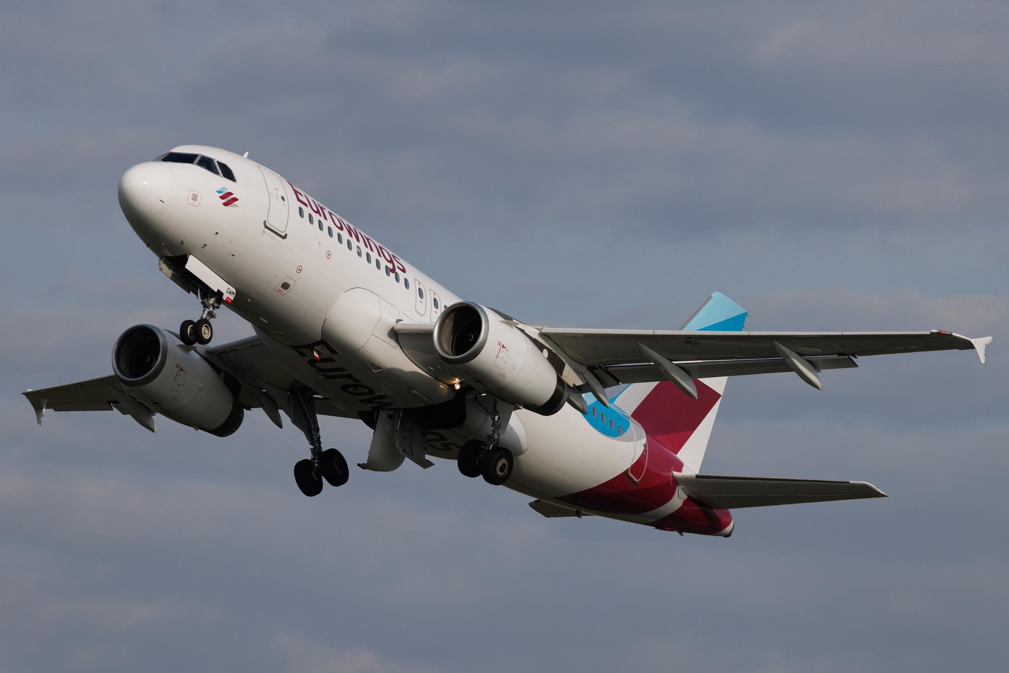 Hamburg Airport: Eurowings (EW / EWG) | Airbus A319-132 A319 | D-AGWM | MSN 3839