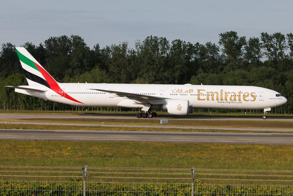 Hamburg Airport: Emirates (EK / UAE) | Boeing 777-31H(ER) B77W | A6-ECJ | MSN 35583