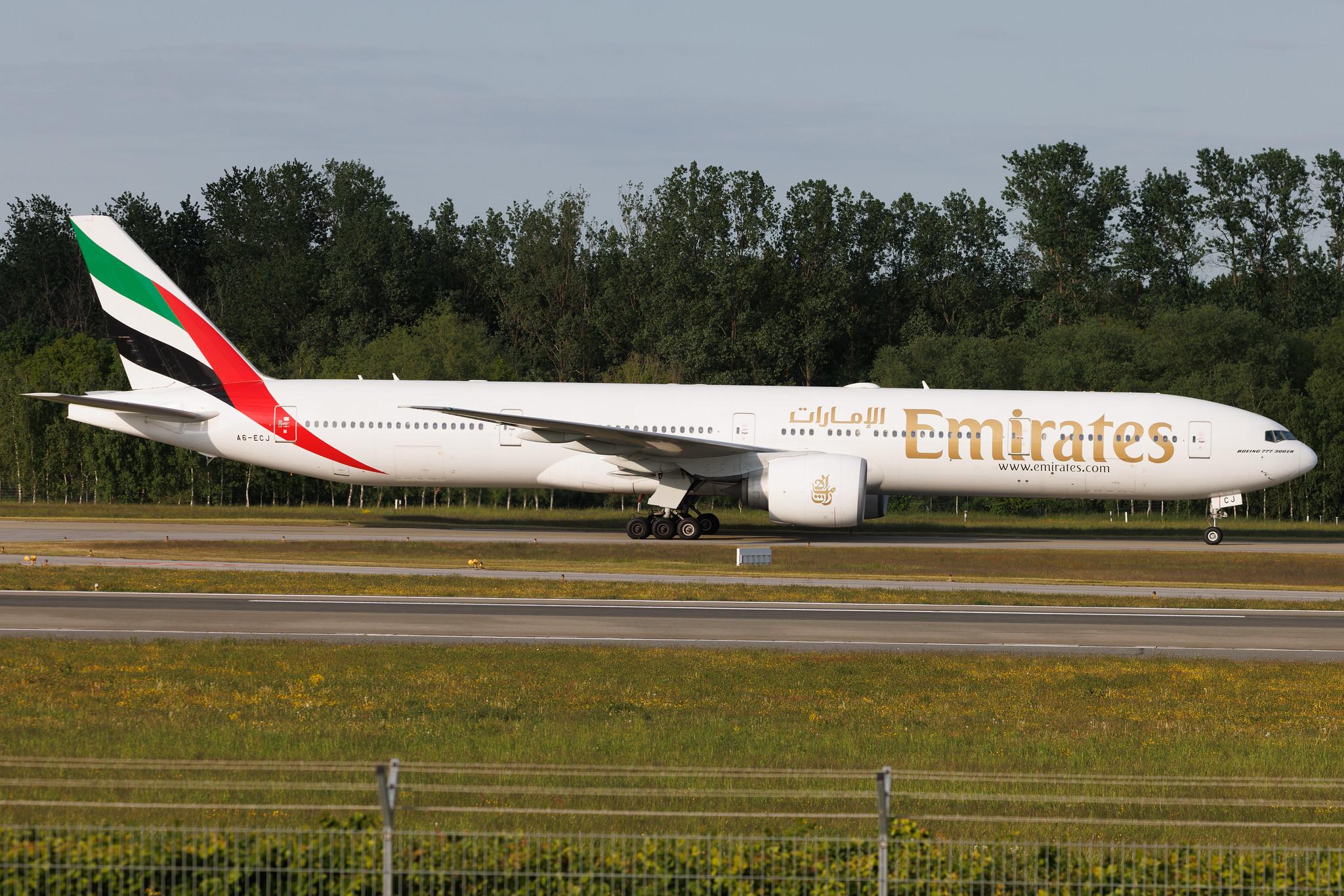 Hamburg Airport: Emirates (EK / UAE) | Boeing 777-31H(ER) B77W | A6-ECJ | MSN 35583