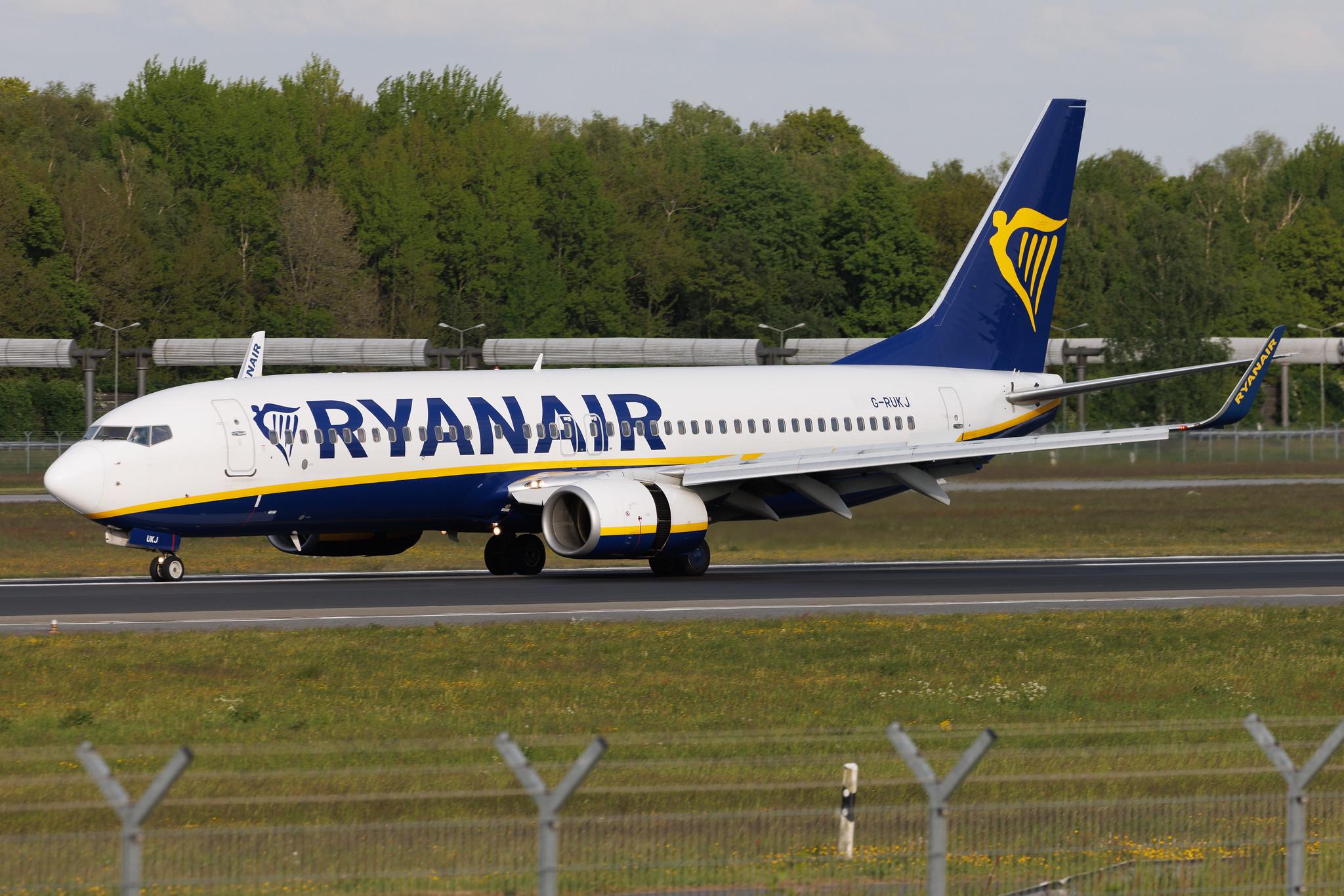 Hamburg Airport: Ryanair (FR / RYR) | Operator: Ryanair UK | Boeing 737-8AS B738 | G-RUKJ | MSN 36576