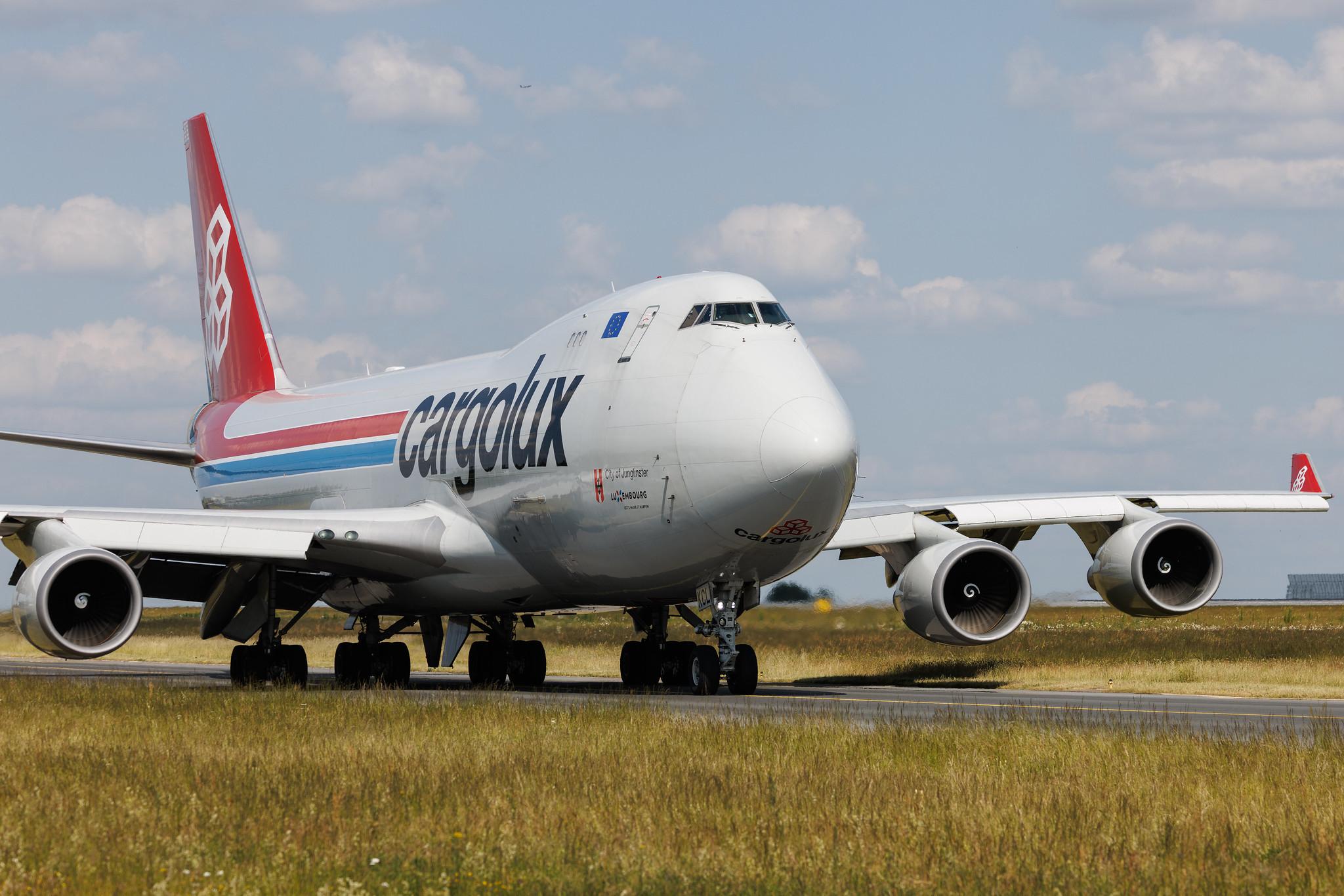 Luxembourg Findel Airport: Cargolux (CV / CLX) | Boeing 747-4HAF(ER) B744 | LX-KCL | MSN 35236