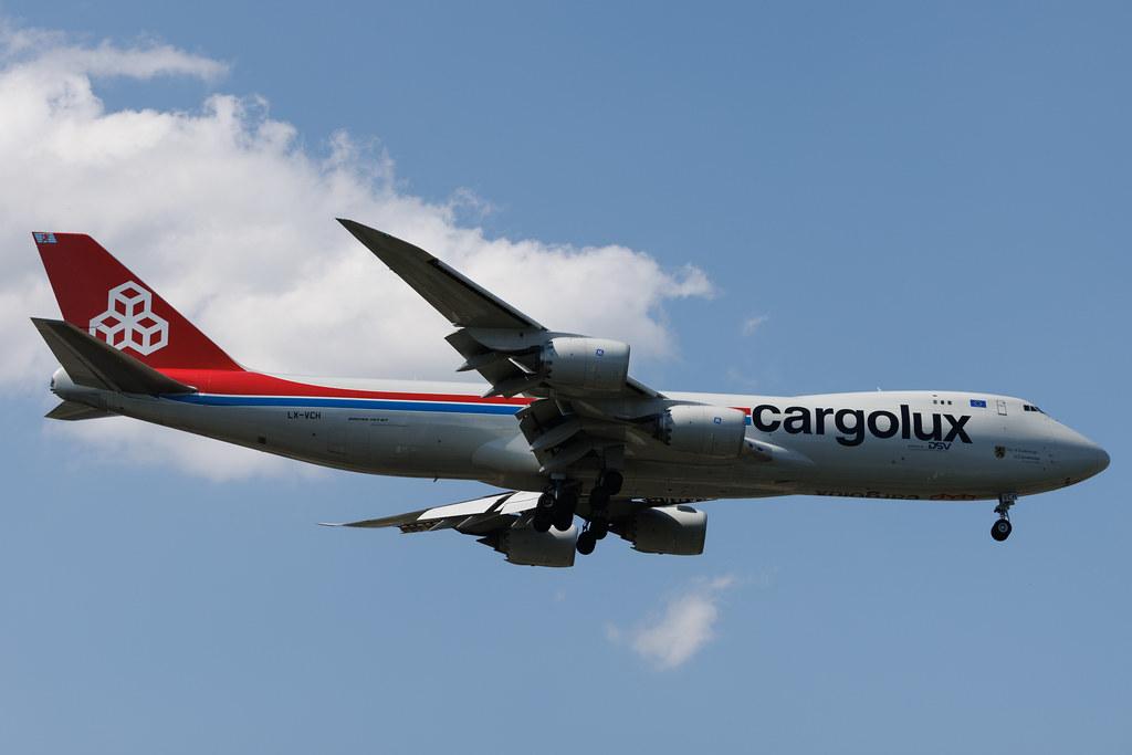Luxembourg Findel Airport: Cargolux (CV / CLX) | Boeing 747-8R7F B748 | LX-VCH | MSN 35821