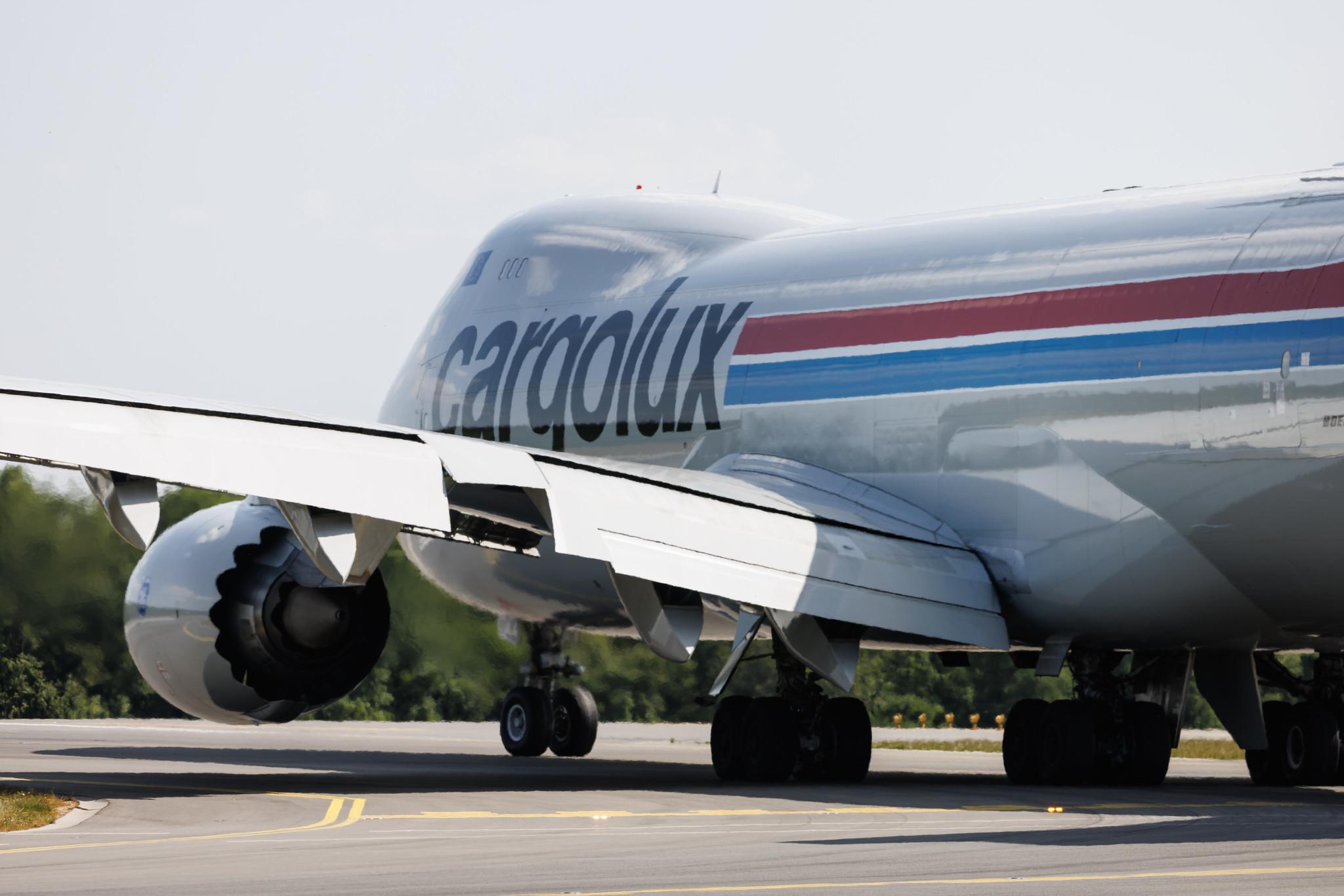Luxembourg Findel Airport: Cargolux (CV / CLX) | Boeing 747-8R7F B748 | LX-VCK | MSN 38078